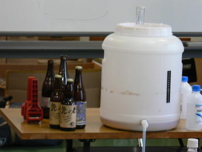 夏に向けて、手作りビールの仕込み!_d0198793_18542036.jpg