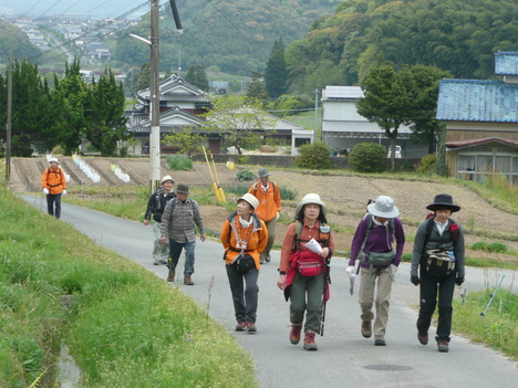 18コース　城の山道と基肄城ウォーキング_c0125356_18321949.jpg