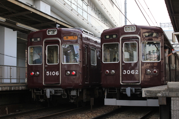 阪急蛍池駅にて_d0202264_12202176.jpg