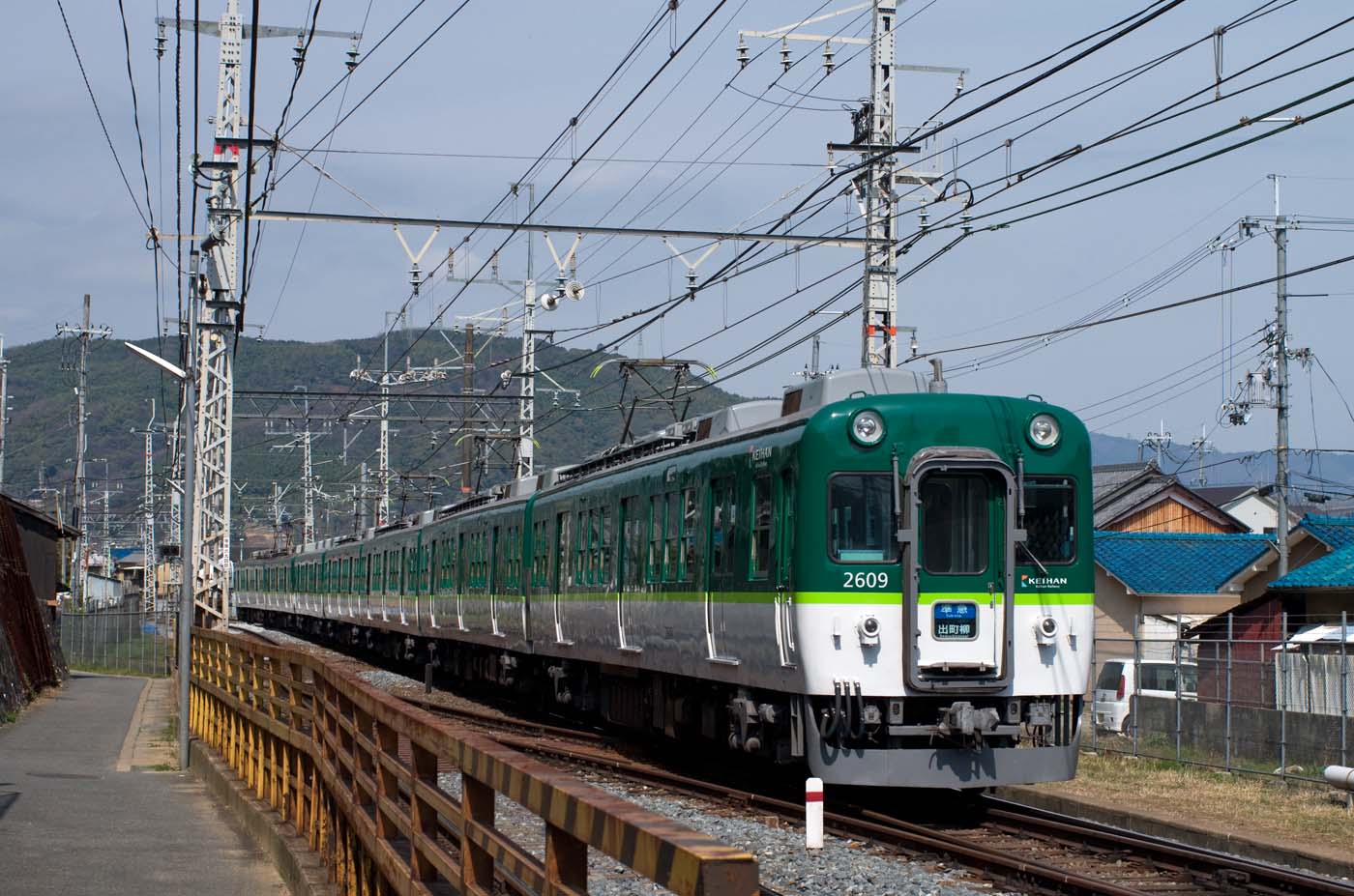 京阪旧3000系、引退記念の特別運行_e0070773_20471260.jpg