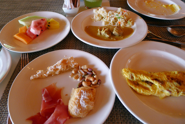 Dusit Thani Maldives デュシタニ・モルディブ 2013 - 58　最後の朝食を_c0147790_2356267.jpg