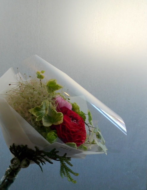 ご結婚のお祝いと、ご出産のお祝い花束。_b0171193_19322295.jpg