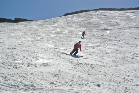 2013年5月31日残雪豊富な鳥海山祓川口コースで春スキーを楽しむ_c0242406_16295524.jpg