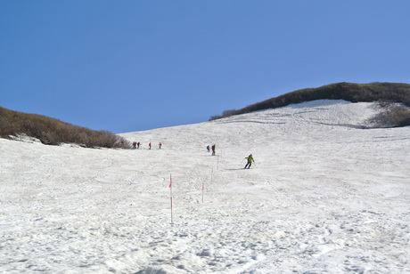 2013年5月31日残雪豊富な鳥海山祓川口コースで春スキーを楽しむ_c0242406_16411978.jpg