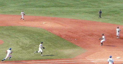 青学大対専修大　５月２２日　東都大学野球１部_b0166128_11101041.jpg