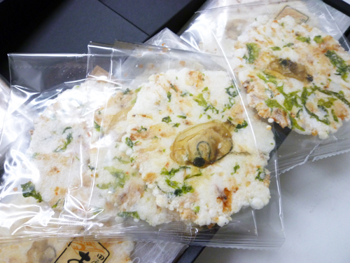 【菓子蔵 関】あさりせんべい_c0152767_22502966.jpg