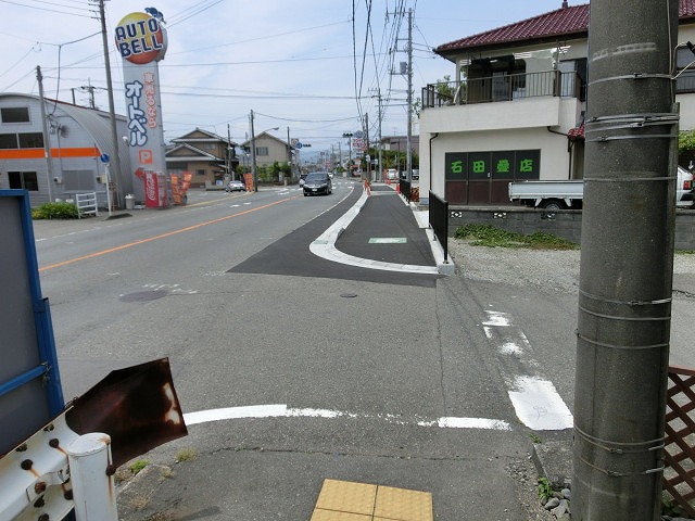 荒田島（吉原）の旧国道1号歩道整備工事が間もなく完成！_f0141310_741365.jpg