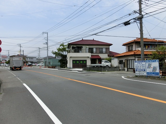 荒田島（吉原）の旧国道1号歩道整備工事が間もなく完成！_f0141310_75562.jpg