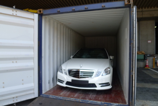 久しぶりの新車。_a0129711_17534139.jpg