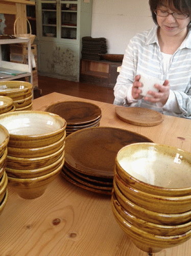 笠間焼 陶芸家 近藤文さんの器 納品になりました。_a0251920_18525247.gif