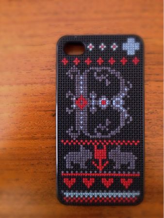 ベルさん刺繍のiPhoneケース_e0153299_1145067.jpg