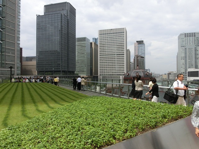 超高層ビルが林立する中の東京駅とJPタワー_f0141310_7325215.jpg