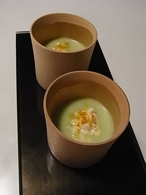 そら豆のポタージュ 生湯葉 からすみ添え Wine Salon H