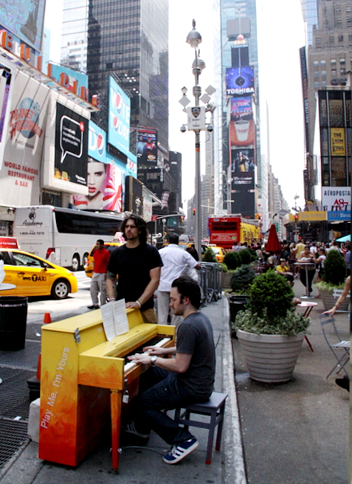 ニューヨークの街角に今年もピアノが帰ってきました the Sing for Hope Pianos #artforall_b0007805_7265441.jpg