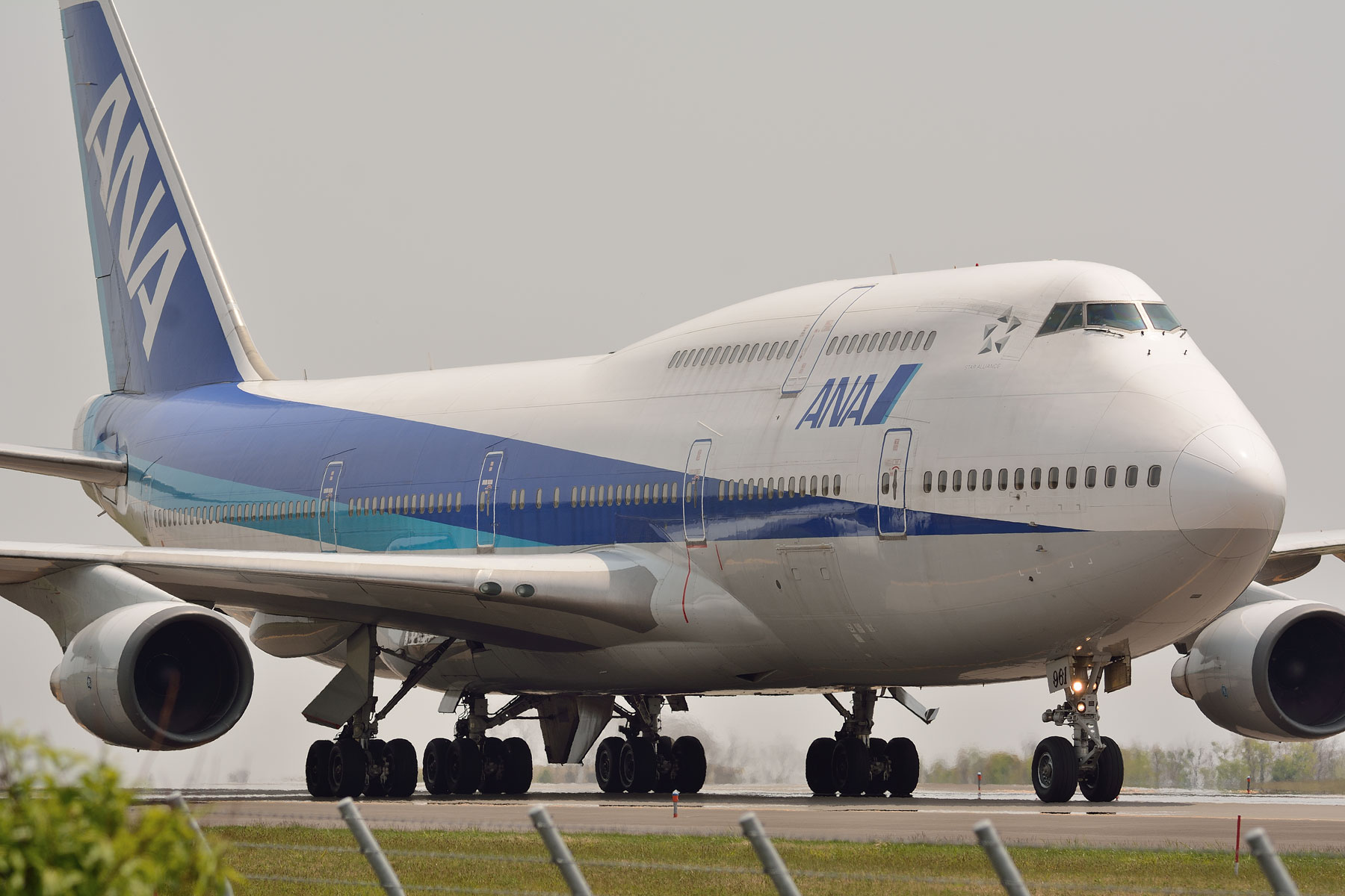BOEING 747-400D / JA8961 : SKY LOUNGE GARDEN -transporter side-