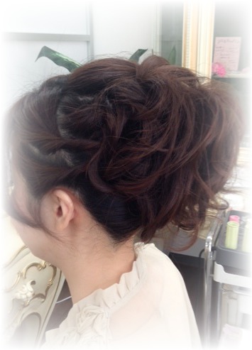 ヘアセットメニュー♪_f0248512_18164848.jpg