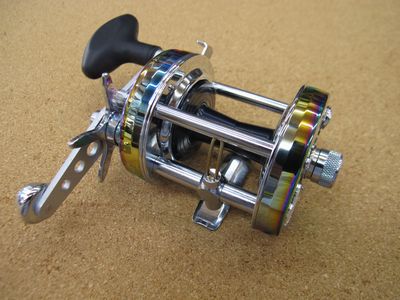 Amazon.co.jp: ミ Abu Ambassadeur 6500CS ROCKET AURORA 右巻き