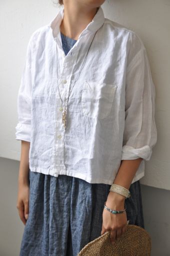 Linenシャツを羽織って ・・・ by INDIVIDUALIZED SHIRT_b0110582_19305536.jpg