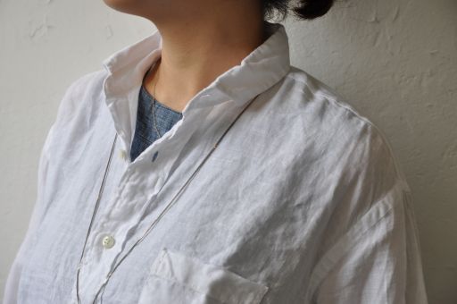 Linenシャツを羽織って ・・・ by INDIVIDUALIZED SHIRT_b0110582_1931862.jpg