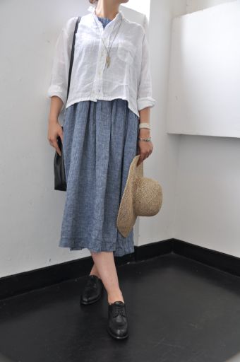 Linenシャツを羽織って ・・・ by INDIVIDUALIZED SHIRT_b0110582_1933925.jpg