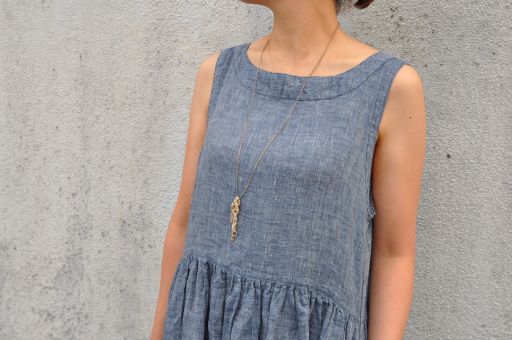 Linenシャツを羽織って ・・・ by INDIVIDUALIZED SHIRT_b0110582_1938033.jpg