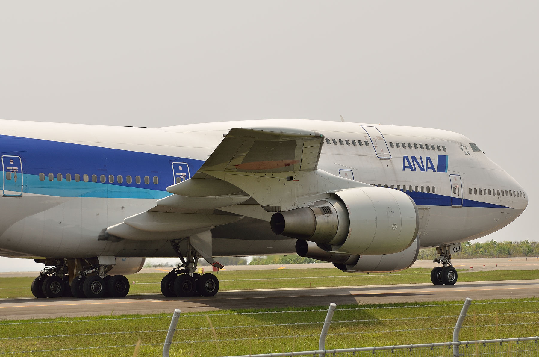 BOEING 747-400D / JA8961 : SKY LOUNGE GARDEN -transporter side- BOEING 747-400D / JA8961 : SKY LOUNGE GARDEN -transporter side-