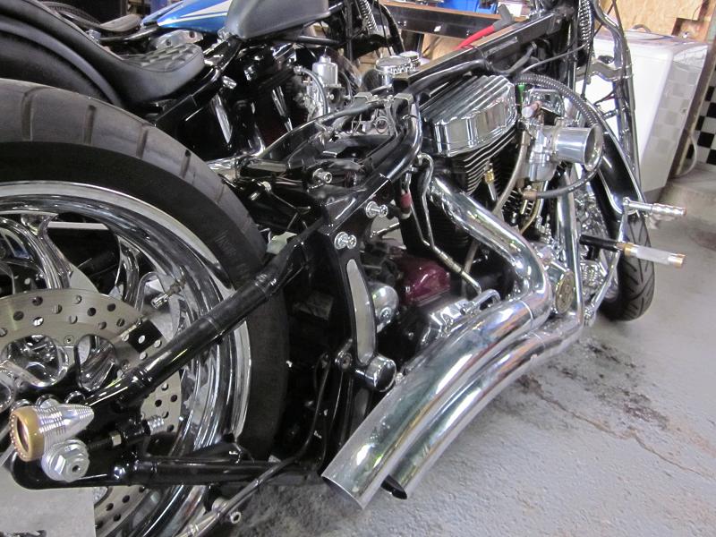 ロッカーカバー : NUTS CUSTOM CYCLES ロッカーカバー : NUTS CUSTOM CYCLES