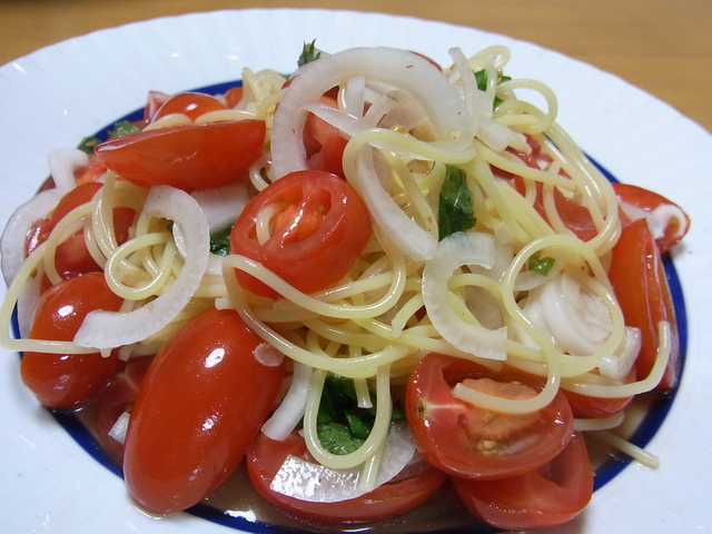 ★ミニトマトのパスタ_f0177175_6331355.jpg