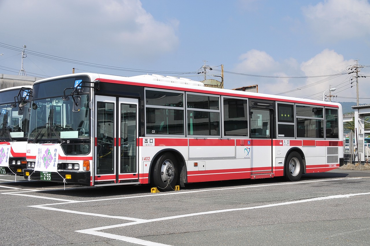 名鉄バス東部１４０２（豊橋２００か２５５）_b0243248_18371358.jpg