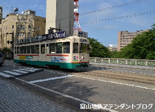 今日は、路面電車の日です_a0243562_1841296.jpg