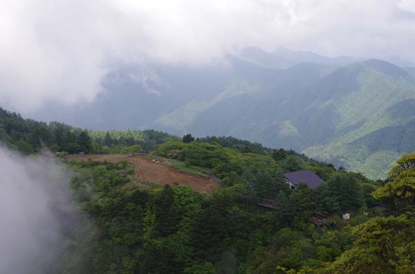 三ツ峠山に登る_e0167571_15472885.jpg