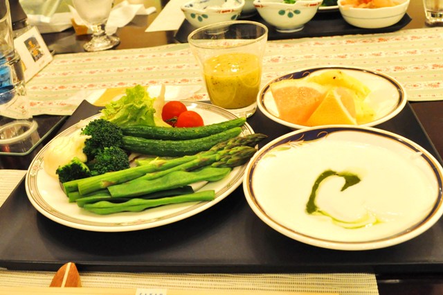 佐勘の朝食_a0126590_19485383.jpg