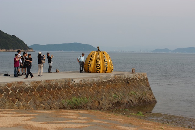 アートの直島と城下町・岡山をめぐる（前編）_c0306400_22165.jpg