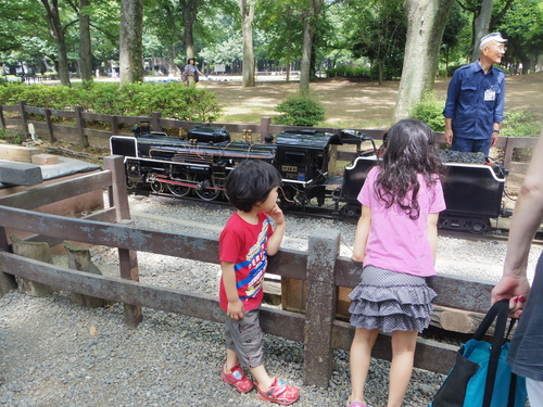 ミニSL&ピクニック&遊び@世田谷公園_e0123104_6253174.jpg