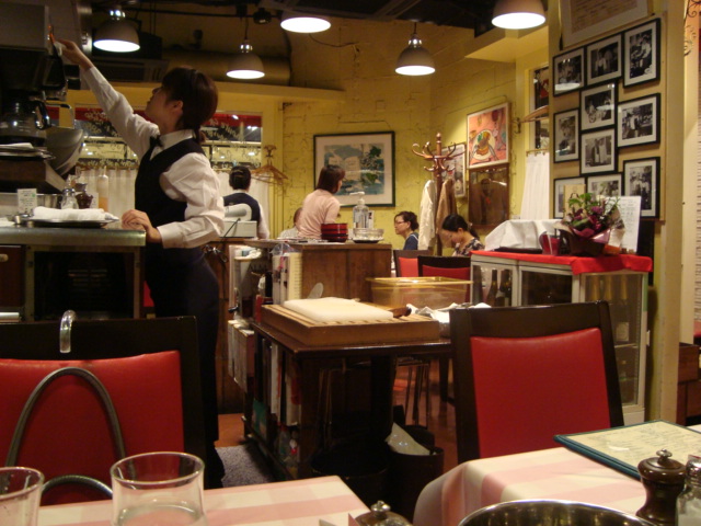新宿三丁目「クレッソニエール」へ行く。_f0232060_146547.jpg