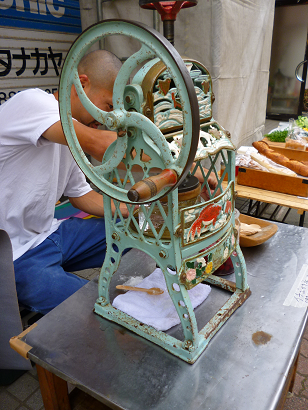 f0008510_21593511.png