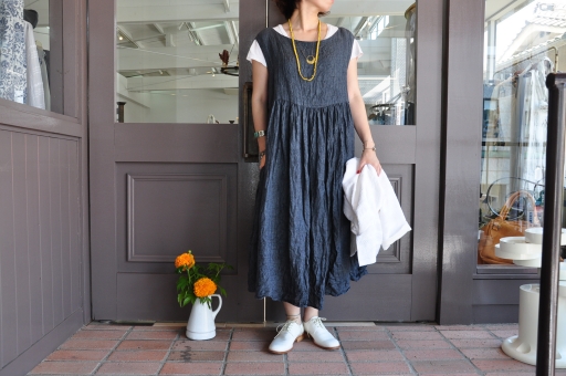 Back String Gather Dress・・・TOUJOURS_e0127399_14105849.jpg