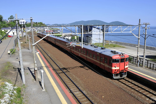 朝里駅　〜どこか、ひと昔前の風情漂う小さな駅〜_d0174510_8211672.jpg