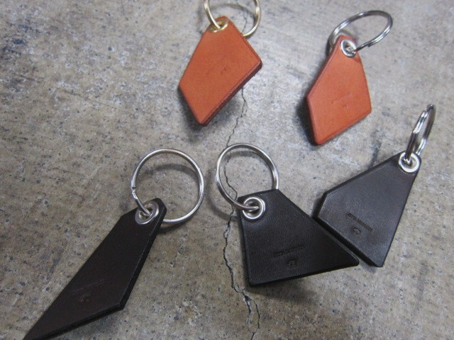 JUTTA NEUMANN ・・・ WALLET (二つ折り) & KEY HOLDER!!_d0152280_2038514.jpg