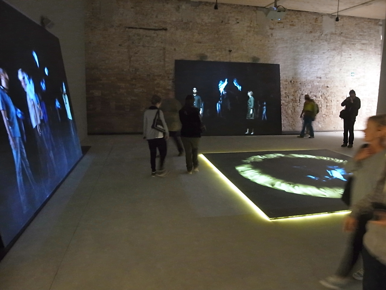 ④ La Biennale de Venise 2013 @ Arsenale - ヴェネチアビエンナーレ2013 _a0231632_19462593.jpg