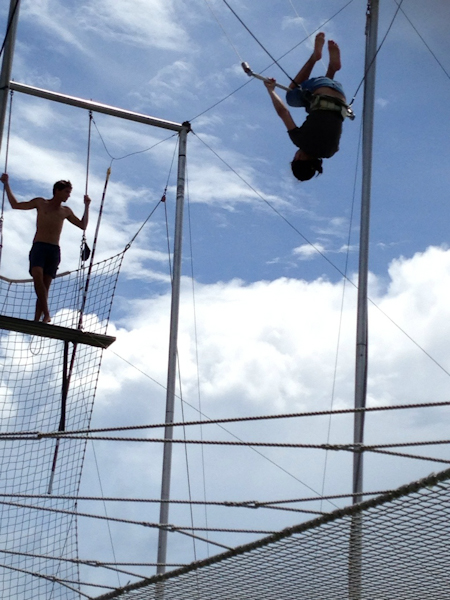 The Trapeze!_a0073948_2044223.jpg