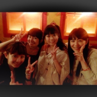 ラジオ報告。そして祝・佳那子ちゃんのライブ♪_a0087471_21115226.jpg