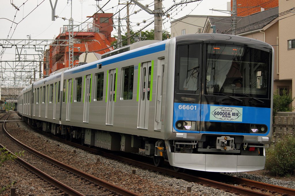 東武野田線60000系営業運転開始_e0162001_22565393.jpg