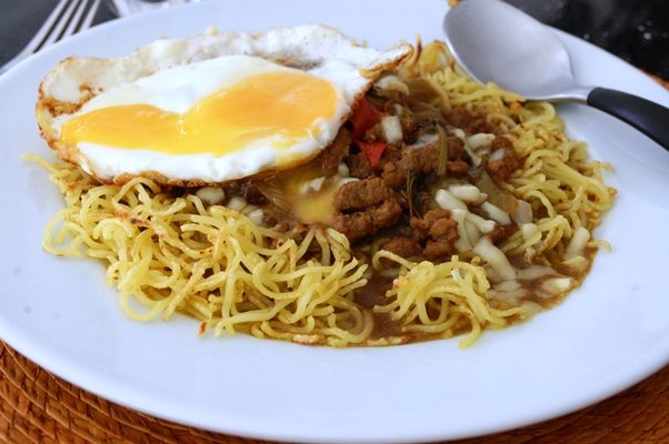 リメイク!固焼きカレー焼きそば_d0104926_0552814.jpg