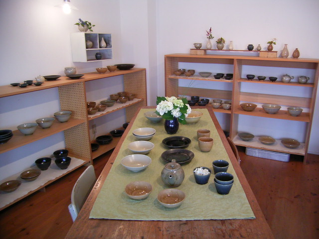 田谷直子陶展はじまりました_b0206421_21102424.jpg