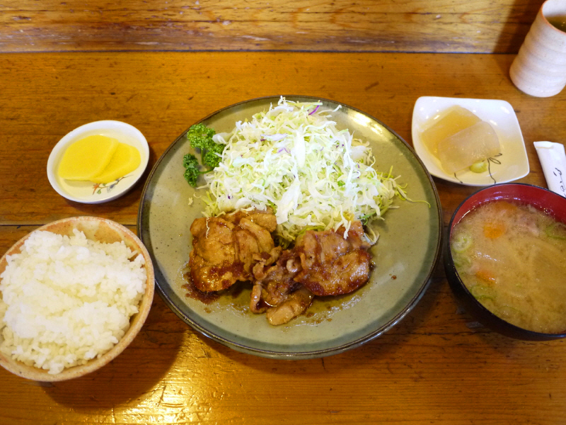 しょうが焼き定食　【辻堂　とんかつ大関】_b0153224_21572725.jpg