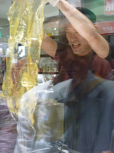 【東京駅情報】papabubble（パパブブレ） 東京大丸店で飴づくり見学＠前編_c0152767_2265560.jpg