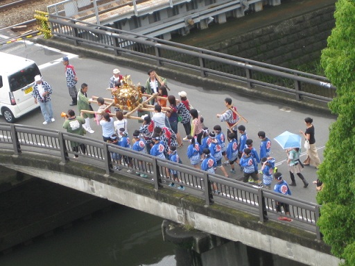 近所のお祭り_c0217931_17431150.jpg