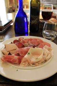 2013年イタリア 6日目アオスタ昼食_a0059035_2121881.jpg