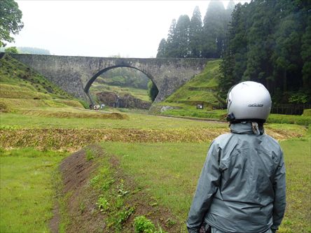 雨の通潤橋から高千穂峡へ、ミカンはしっか積んだばい（２０１３　GW in 九州）_e0044657_21544596.jpg